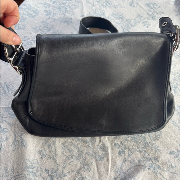 Coach Vintage Leather Legacy Saddle Flap Black City Crossbody Bag 9332 - Picture 2 of 11